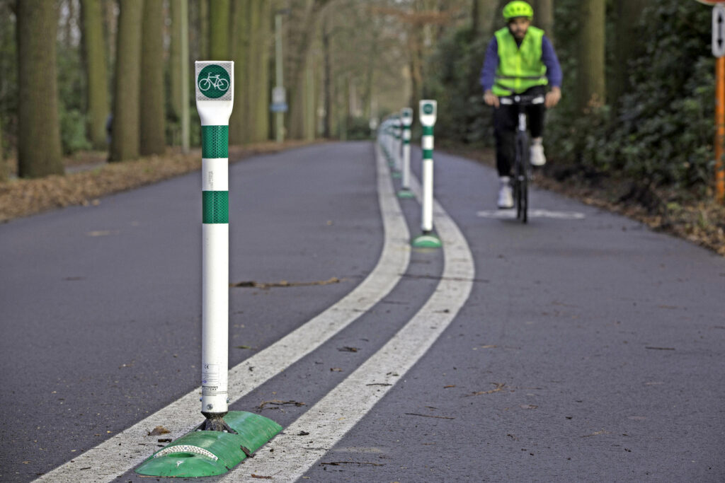 Bike Lane project by VVS for Gemeente Kapellen 6 - National Bike Safety Month